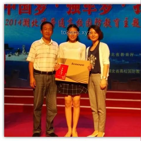 985舰开火与常规高考祝福对比：超硬核与传统的碰撞